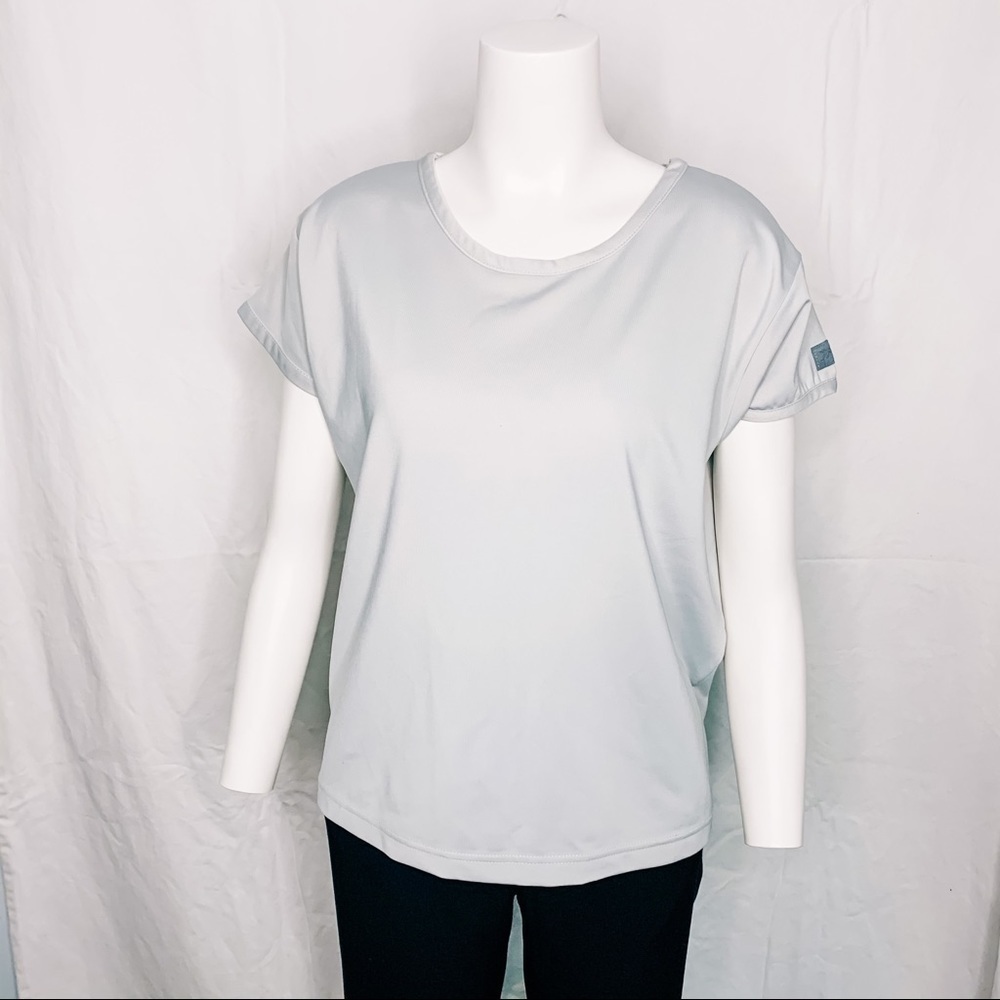🦩2/$25 Reebok / T-Shirt - Size M